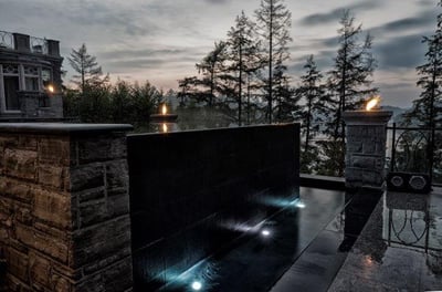 Poolscape_Inc._granite_suspended_pool